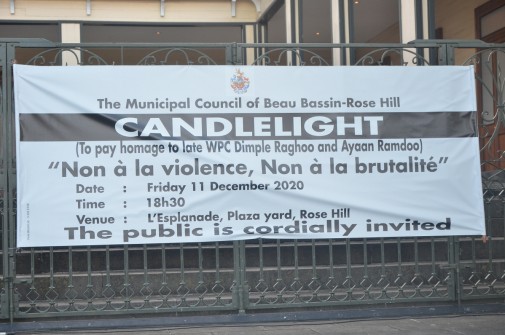 A Candlelight on the theme Non a la Violence Non a la Brutalite was organised on Friday 11 December 2020 on the Lesplanade of Plaza RoseHill